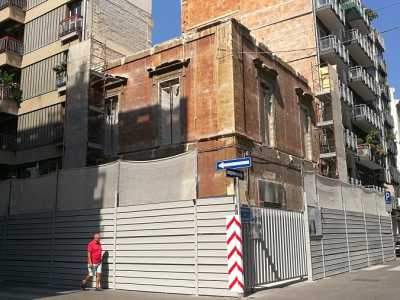 ...e nel momento in cui scriviamo il piano pi� alto � stato gi� smantellato